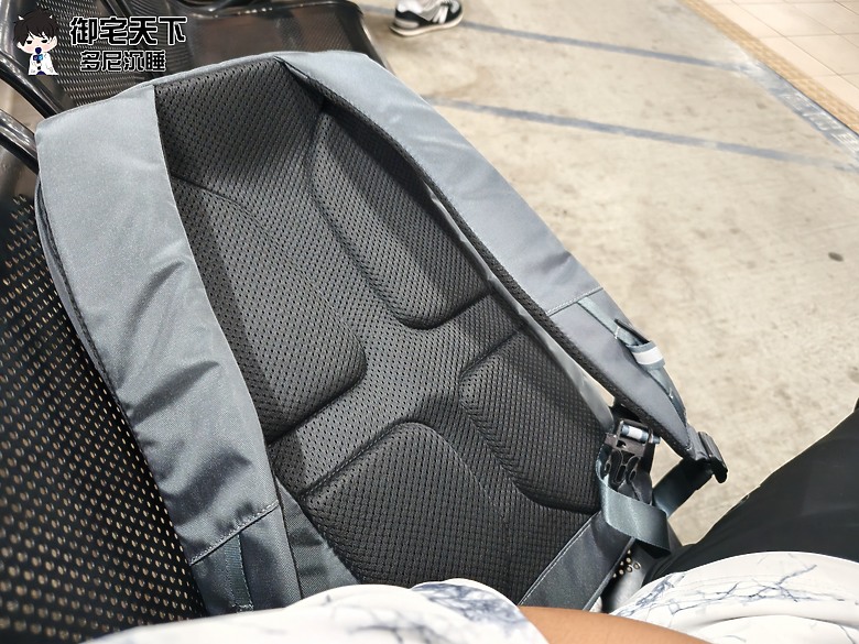 開箱｜Targus&reg; EcoSmart Work+ Play&trade; Trio 後背包（TBB65802GL） - 具備 20L 大容量之作，滿足工作與休閒設計！