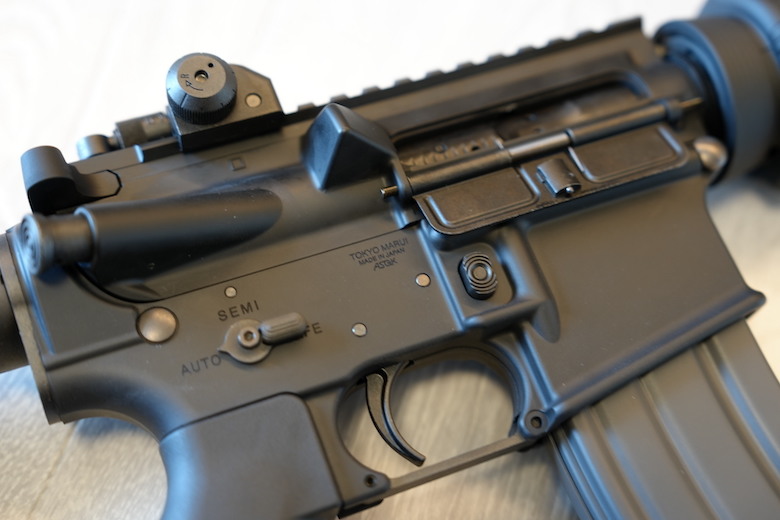Tokyo Marui EVOLT M4A1 入手開箱! 挑戰 GBBR 的仿真尺寸,電槍科技的全新篇章