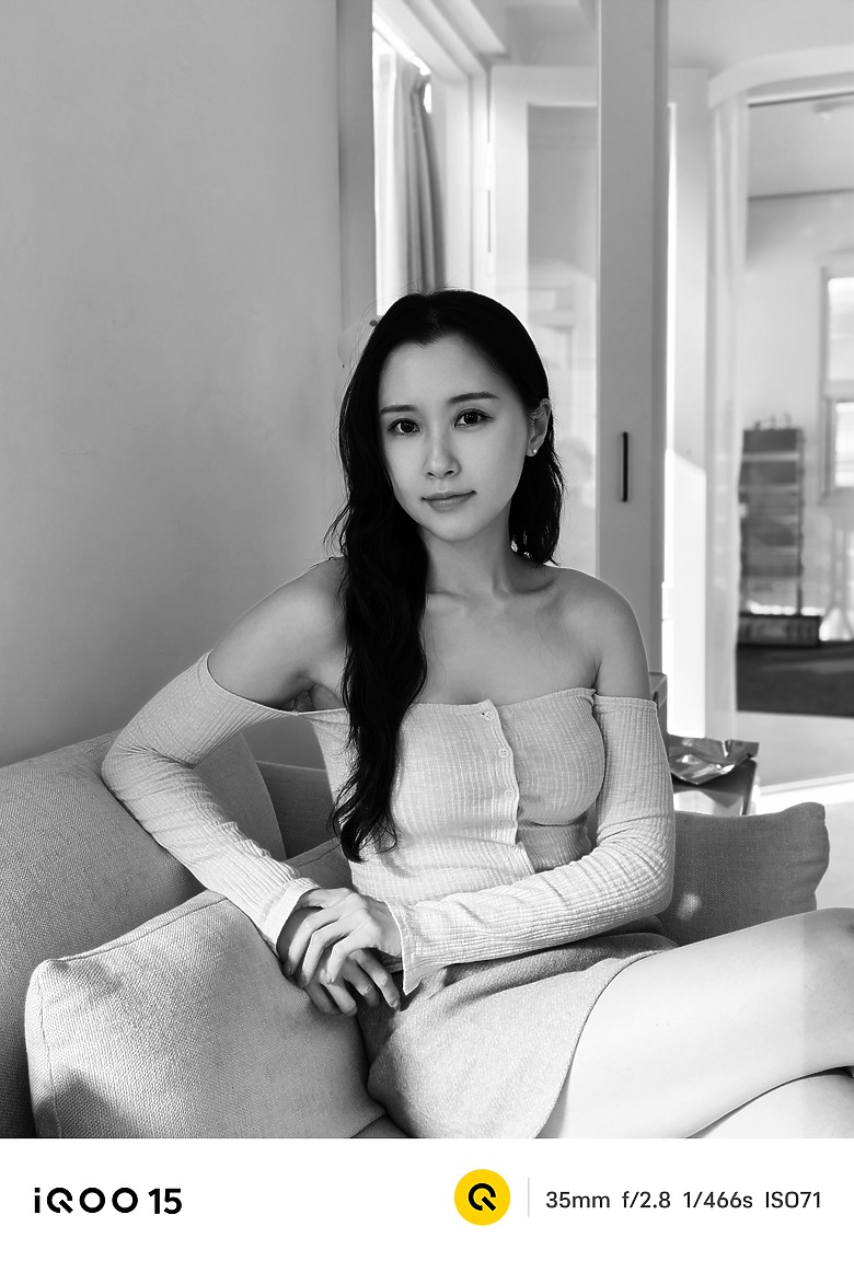 點我看大圖 iQOO 15 評測報告|全能電競旗艦、拍照出色更擁大電量!