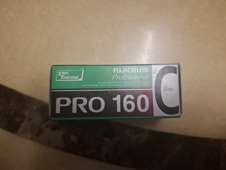 冰箱挖出來過期近20年的底片