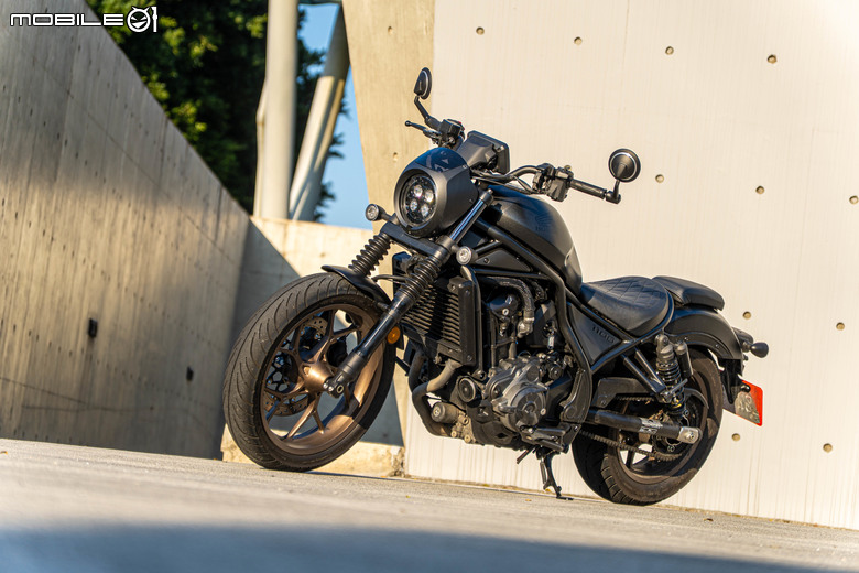 Honda Rebel 1100SE DCT試駕｜靜謐中的叛逆，暗黑系優雅紳士。