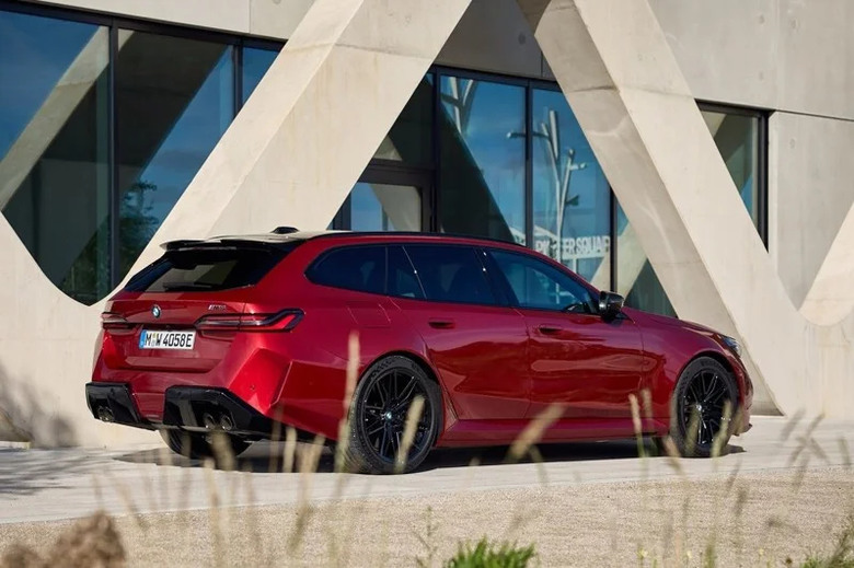 BMW 公布2026年式美規車型價格 半年內連漲兩次!