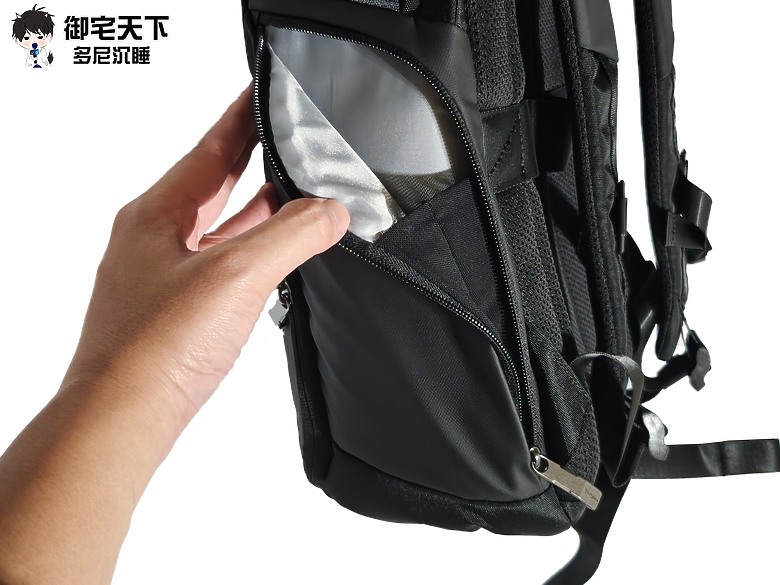 點我看大圖 開箱|【Targus 泰格斯】Pro-Tek 16 吋 專業防護筆電後背包(TBB663) - 專為 3C 收納需求而生,提供筆電防護、透氣舒適、人體工學肩帶於一體!