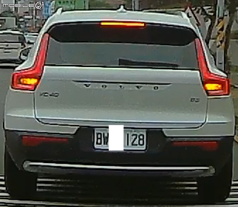 Mio MiVue R888W3 深度開箱與實測心得：一台後視鏡行車記錄器該有的完成度