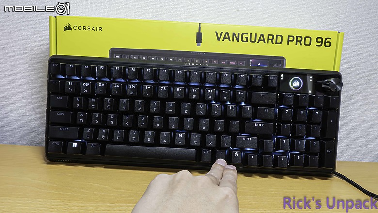 【開箱】實況專武磁軸鍵盤 | CORSAIR VANGUARD PRO 96