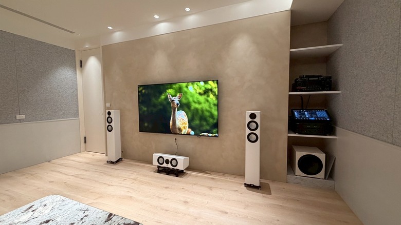 【 案例分享】 ELAC Carina系列 5.1.2 聲道 X 卡拉OK 視聽空間