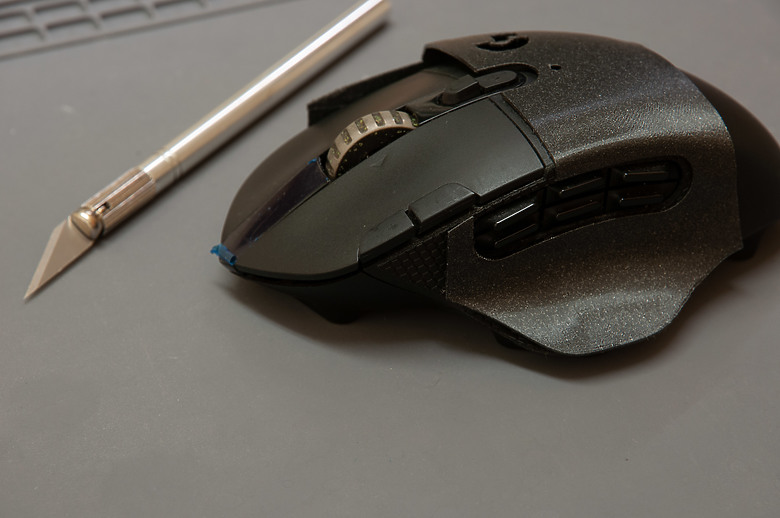 「Logitech G604 Lightspeed 小眾多工鼠」 - 再戰十年取暖文。