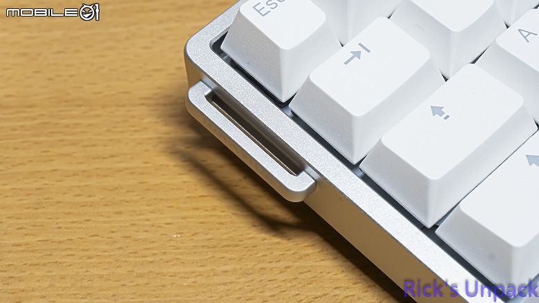 【開箱】磁軸RT始祖經典續作 | WOOTING 60HE V2