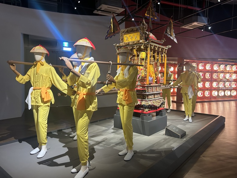 騎 遊 東 港 ( 全 台 首 座 王 船 文 化 館 )