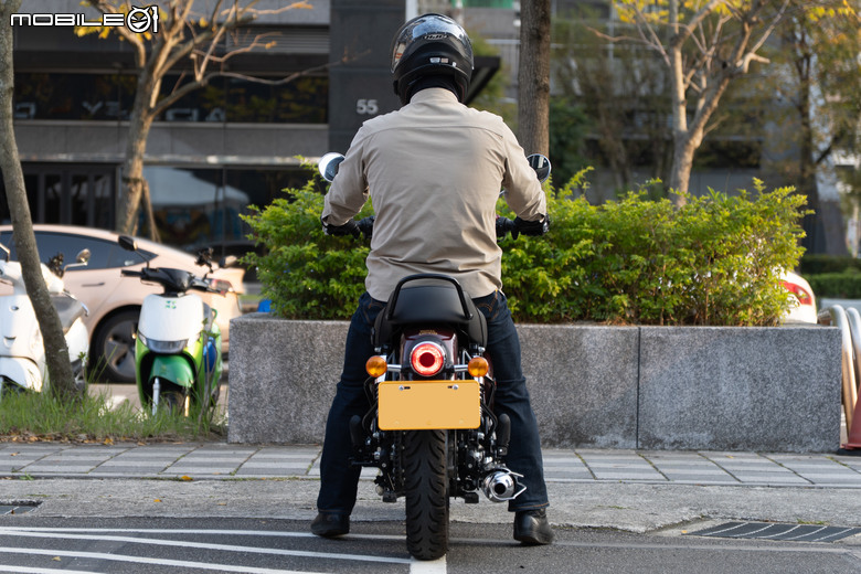 Royal Enfield Bullet 350試駕報告｜來自印度的超時空浪漫