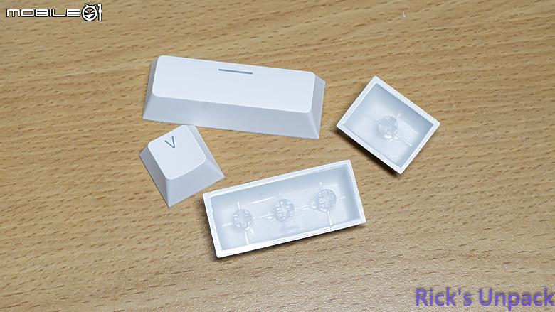 【開箱】磁軸RT始祖經典續作 | WOOTING 60HE V2