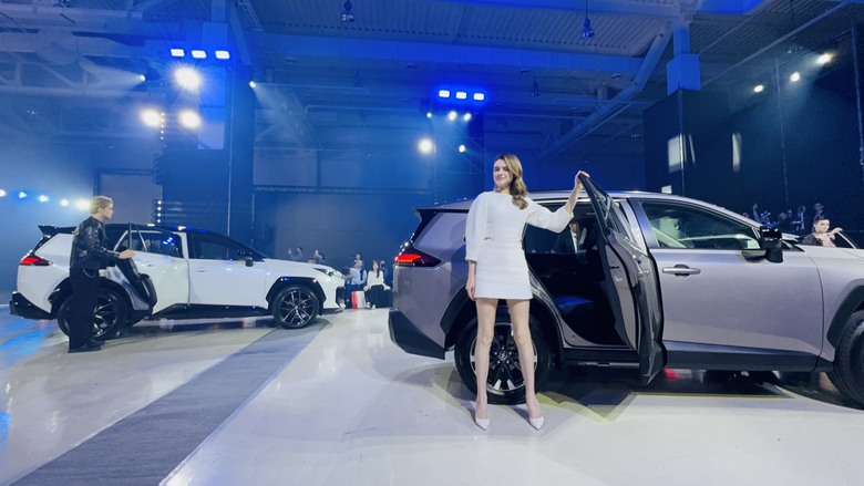 RAV4 新上市！ 發表會展演～ 更新