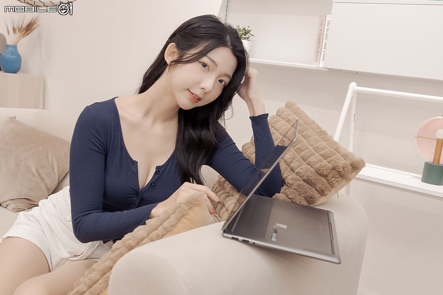 MSI Prestige 14 Flip AI+ D3M｜滿足全天續航力的絕佳 AI 翻轉筆電