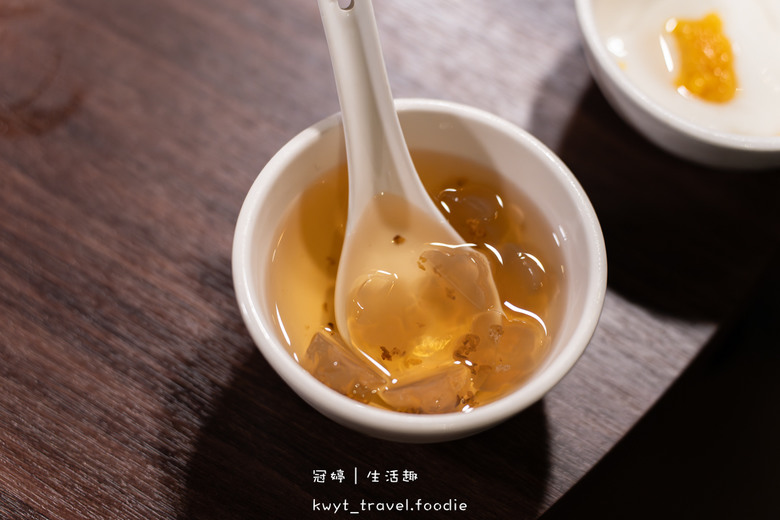 火鍋界的LV！整隻龍蝦與A5和牛的奢華約會，專人桌邊服務，左營約會餐廳推薦，附最新菜單