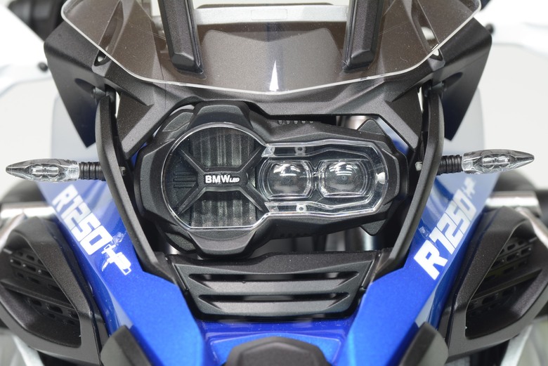 【模型製作】MENG 1/9 BMW R1250GS ADV