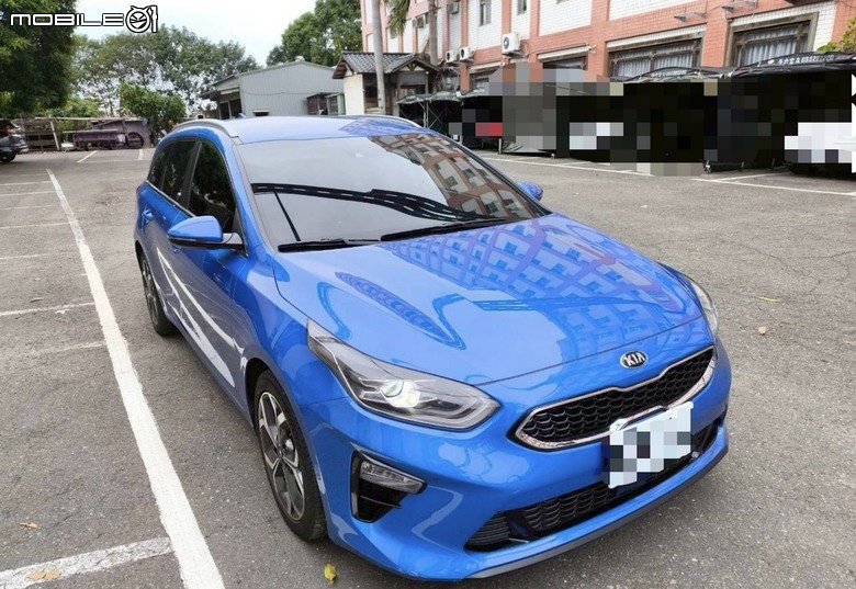 看過賓士也看過Toyota，最後還是買了第五台 Kia