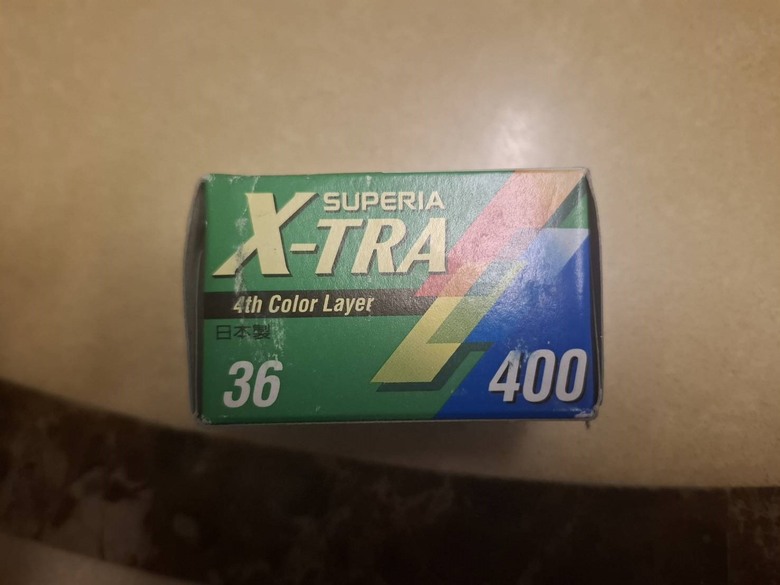 冰箱挖出來過期近20年的底片
