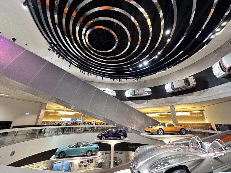今天（2026 年 1 月 29 日）是賓士（Mercedes-Benz）誕生 140 週年的紀念日