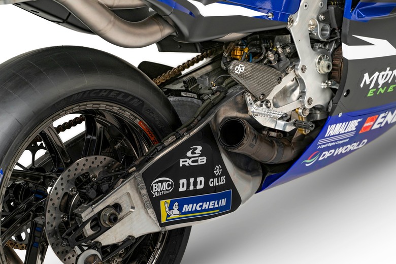 點我看大圖 【MotoGP】Monster Energy YAMAHA 2026 廠隊 YZR-M1 告別直四,全新V4引擎發表