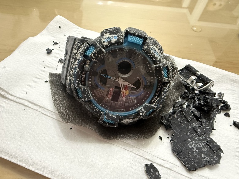 Casio G-Shock GA-110系列 正品vs 娃娃機貨（非開箱文）