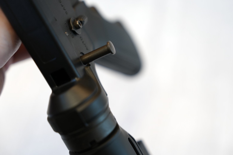 Tokyo Marui EVOLT M4A1 入手開箱! 挑戰 GBBR 的仿真尺寸,電槍科技的全新篇章