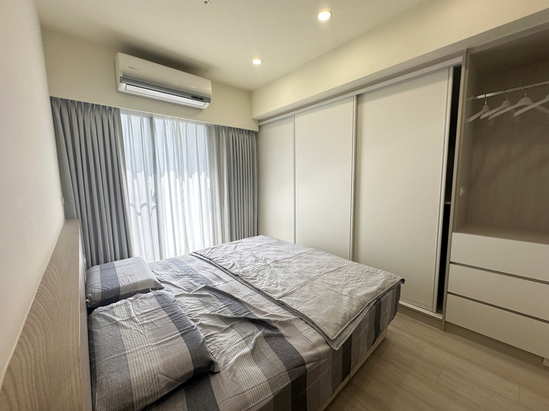 【開箱台南室內設計】白木灰的清爽日常｜斜角櫃與乾淨天花板的細節魅力