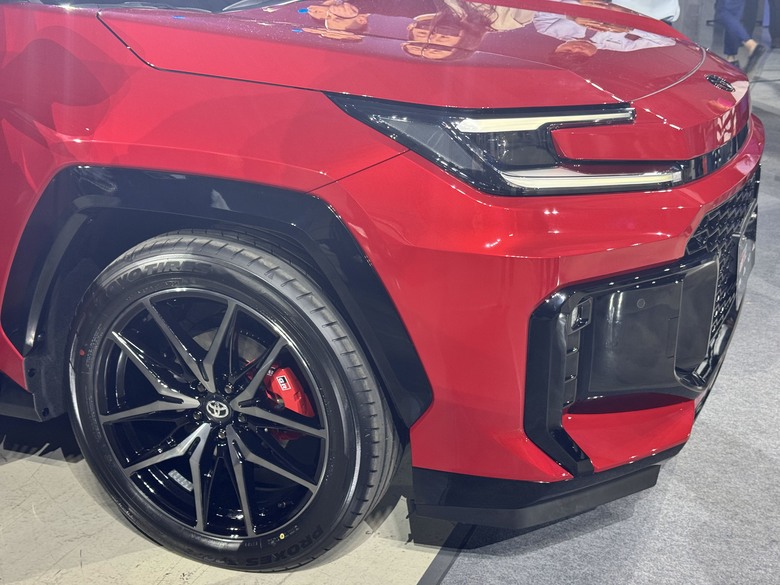 RAV4 新上市！ 發表會展演～ 更新