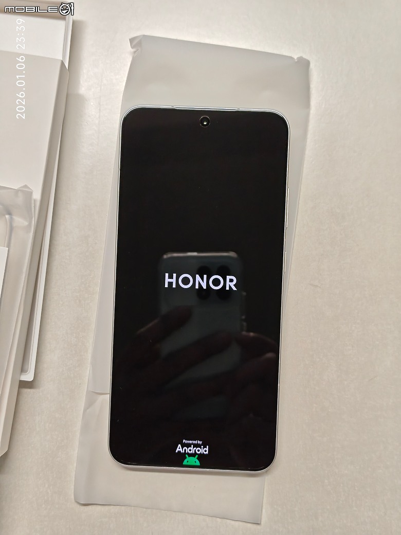 Honor WIN RT 指定贏 12/256