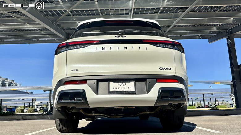 [開箱]2025 Infiniti QX60 LUXE AWD black edition北美開箱&分享