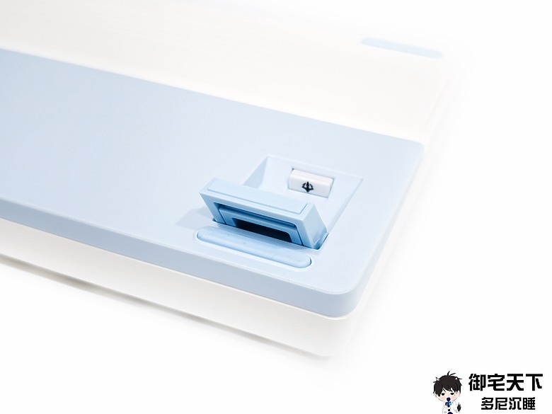 點我看大圖 開箱|【POJUN】PJ05 - 霜月藍顏值爆表,親民價位照樣熱插拔 + 三模到位!