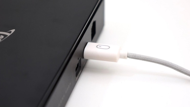 點我看大圖 OWC 經典設計下,從需求出發,內建三個網路的 Thunderbolt 5 Dual 10GbE Network Dock