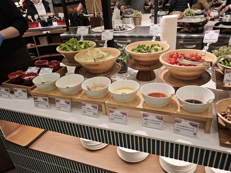 【小惡魔驫到成功】我們家的五天四夜年前日本行 Day3 輕井澤1130飯店 / 白絲瀑布 / 萌木之村 / 清里高原 / 西湖里根場合掌村