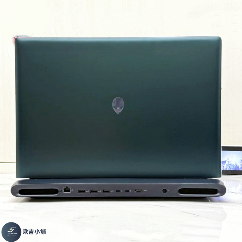 開箱&分享 Dell 戴爾 2025「Alienware Area 51」電競筆電 🖥️(全實拍及開箱影片)