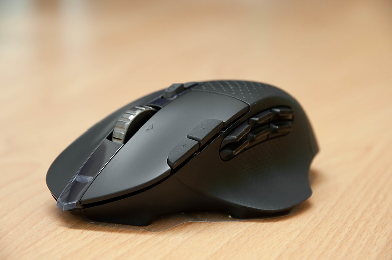 「Logitech G604 Lightspeed 小眾多工鼠」 - 再戰十年取暖文。
