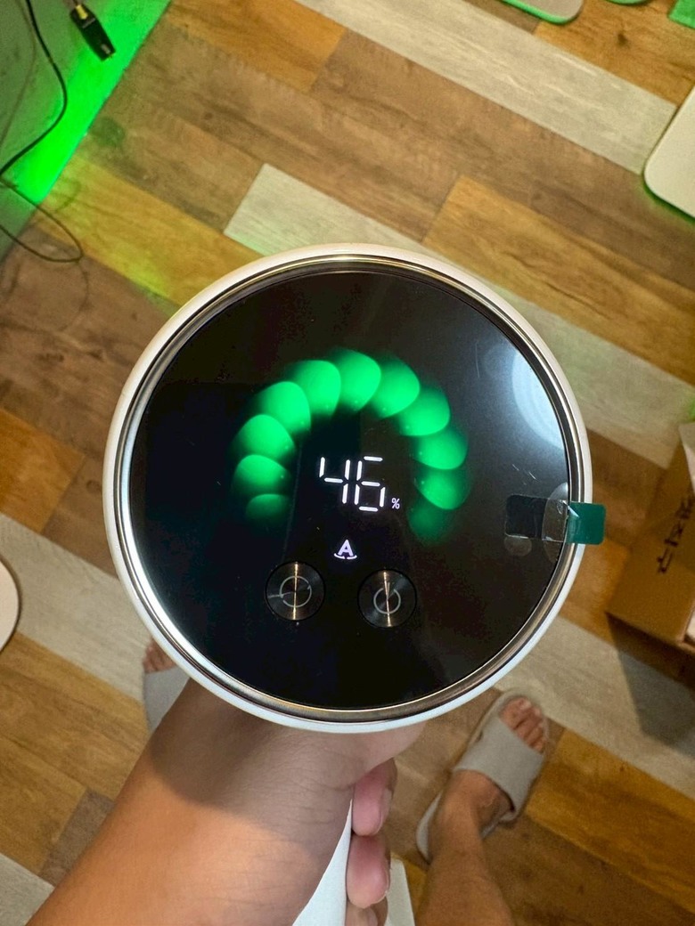 開箱！追覓 S50 Station 主動式割毛集塵吸塵器