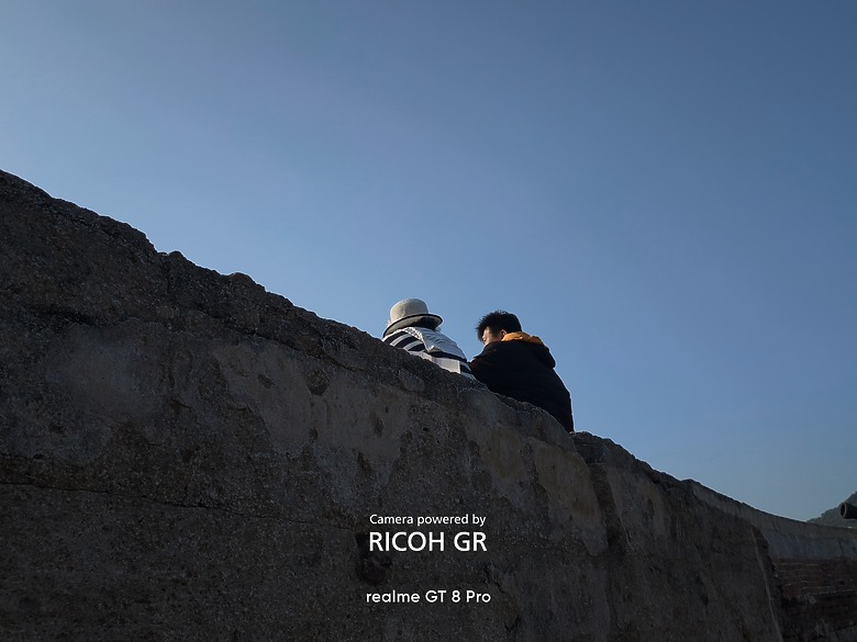 realme GT 8 pro × RICOH GR｜ 街拍的光影協奏曲
