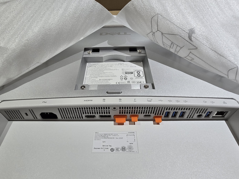 【開箱簡測】Dell UltraSharp 32 4K Thunderbolt Hub U3225QE 護眼體感簡測 (圖多)