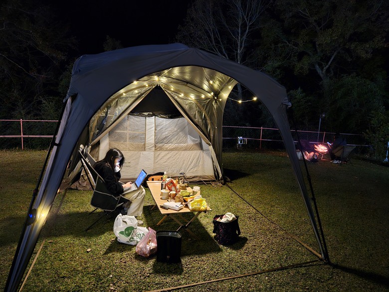 不開伙，不喜歡打地釘跟拉風繩的露營