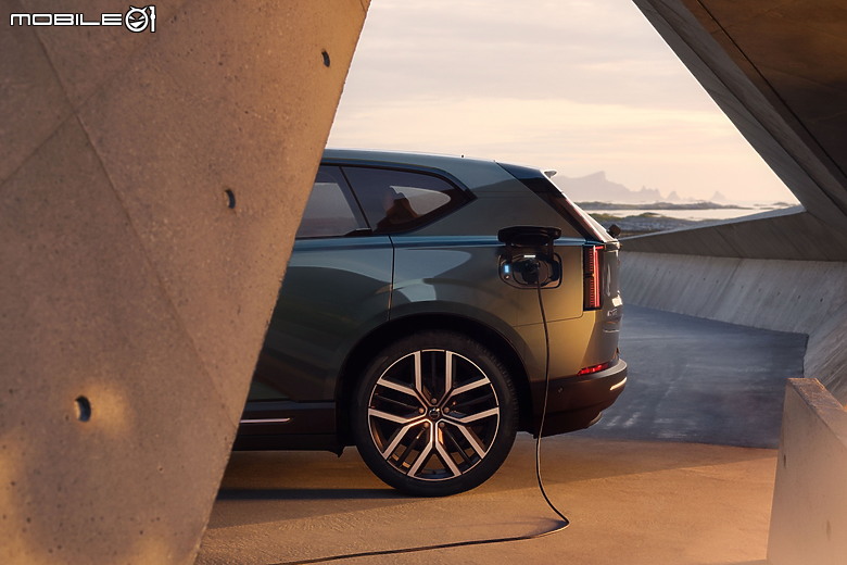 【海外新訊】Volvo EX60 全球首發,Cross Country 車型同步登場!