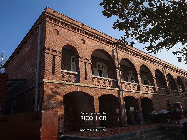 realme GT 8 pro × RICOH GR｜ 街拍的光影協奏曲