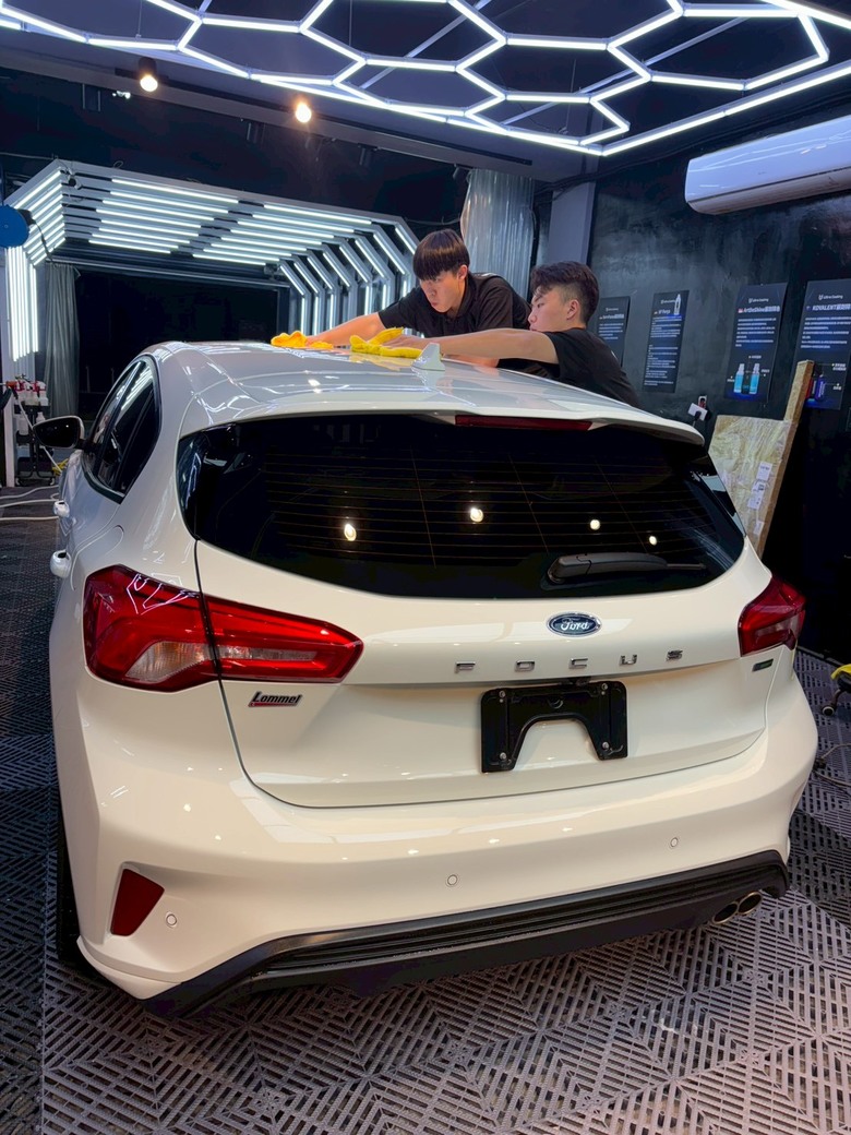 分享 新車的第二次鍍膜 台北悠越鍍膜