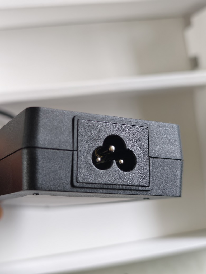 【開箱文】Hisense C2 Ultra 旗艦 4K 雷射投影機 開箱體驗❤️