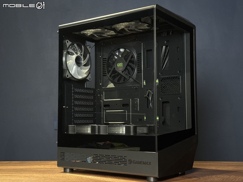 誠意十足的緊湊海景機殼 GameMax Vista COC AB