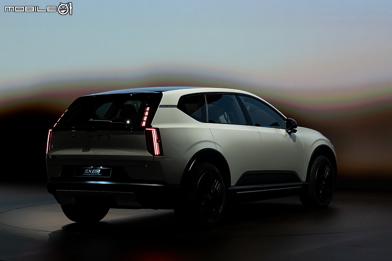 【海外新訊】Volvo EX60 全球首發,Cross Country 車型同步登場!