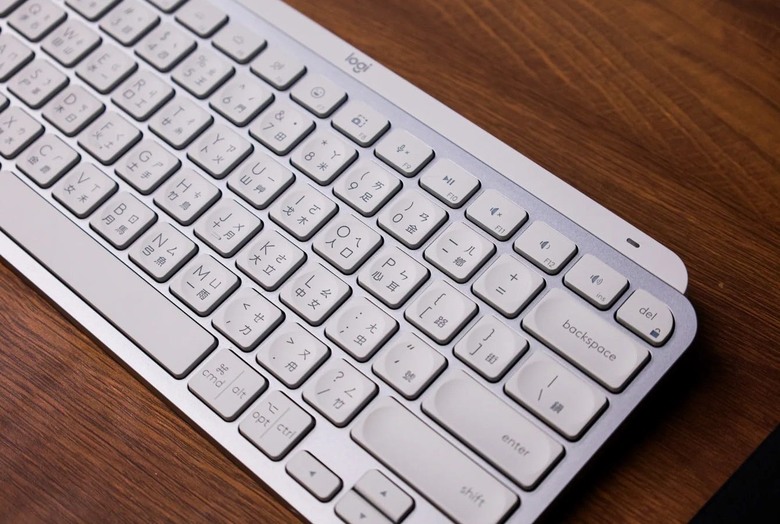 [慘劇] 接收器被主拔起當玩具...怒換 MX Keys Mini (附兇手照)