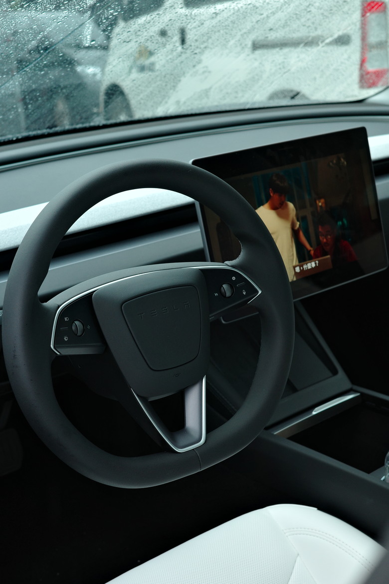 Model 3開箱