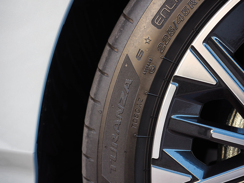 鏈婚之禮 ｜ 26年式BMW 120M Sport 布魯克林灰
