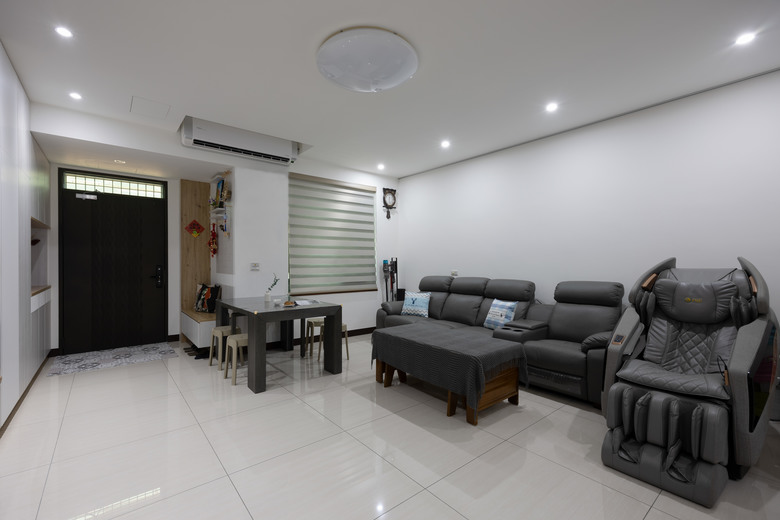 現代北歐風＋歐德系統櫃，讓30年透天老屋跟一家四口的生活全都煥然一新