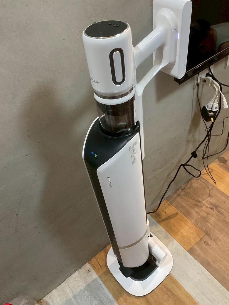 開箱！追覓 S50 Station 主動式割毛集塵吸塵器