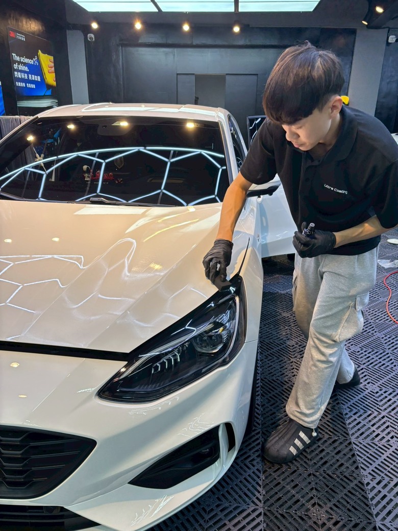 分享 新車的第二次鍍膜 台北悠越鍍膜